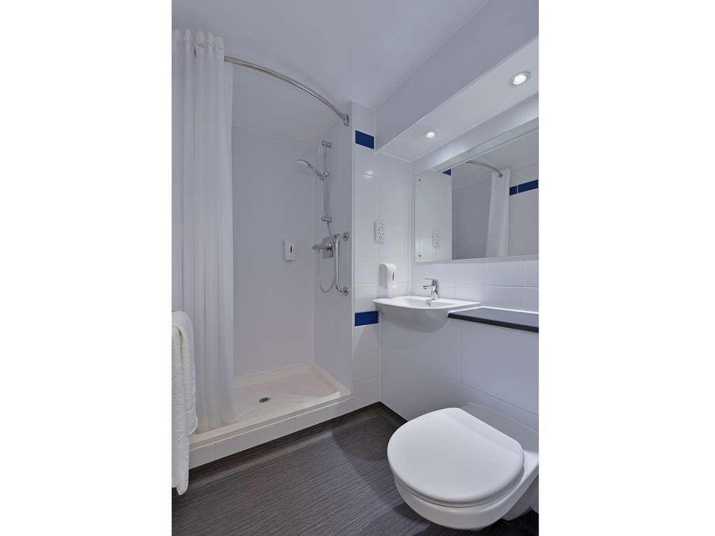 Travelodge Birmingham Dudley Стая снимка