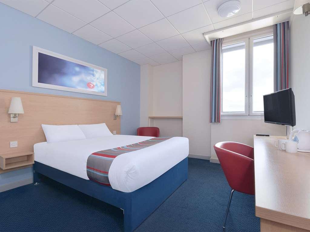 Travelodge Birmingham Dudley Стая снимка