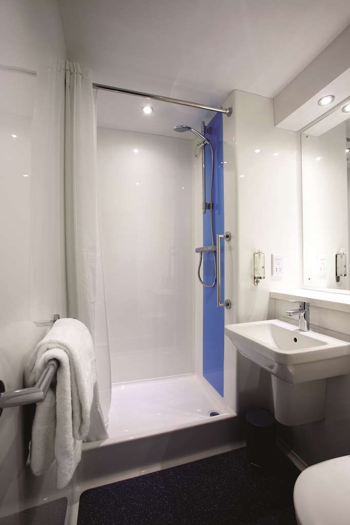 Travelodge Birmingham Dudley Стая снимка